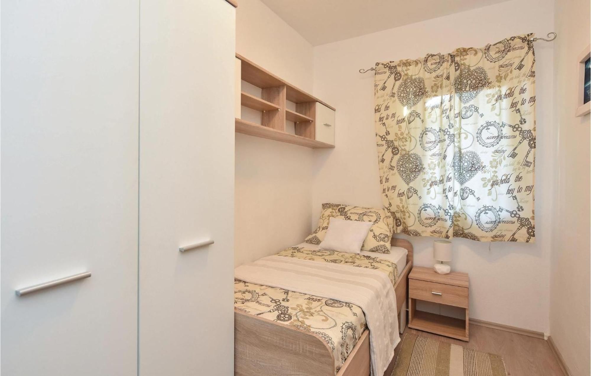 Lovely Home In Split With Jacuzzi Esterno foto