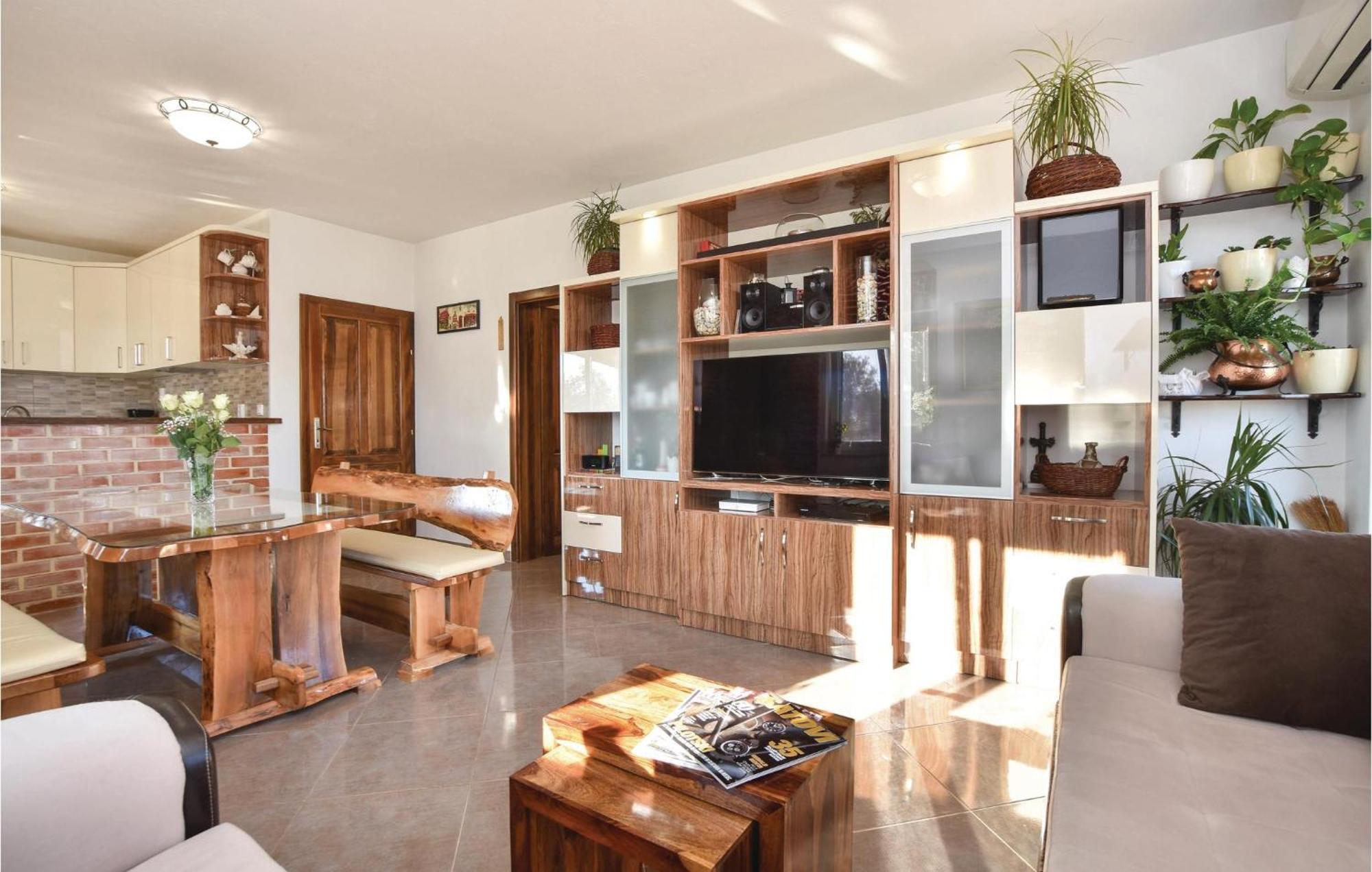Lovely Home In Split With Jacuzzi Esterno foto