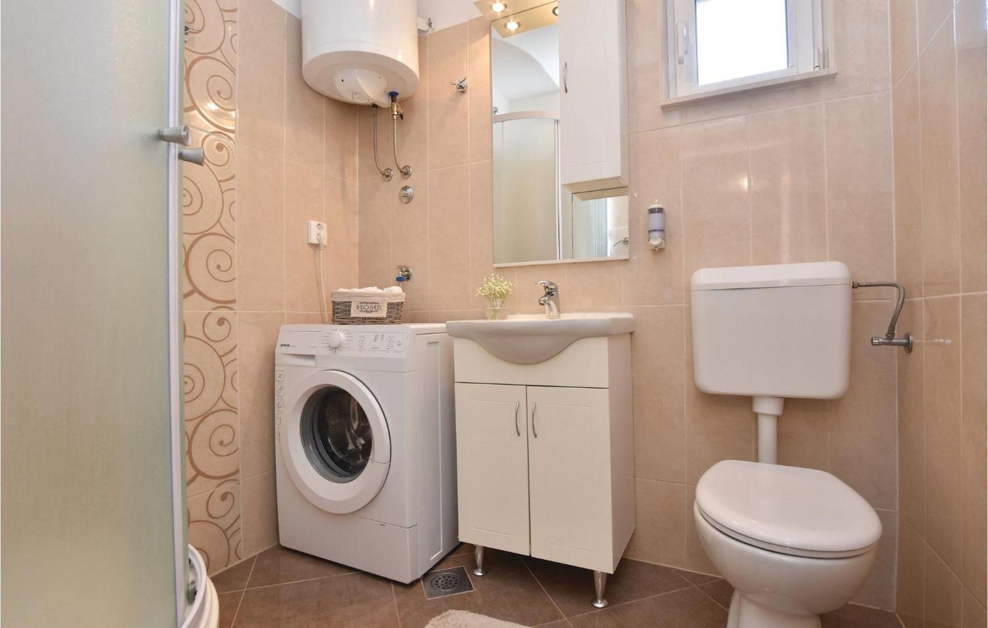 Lovely Home In Split With Jacuzzi Esterno foto